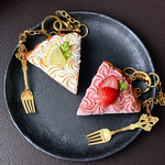 レモンメレンゲタルト　バックチャーム　フォーク&メレンゲチャーム付き☆フェイクスイーツ☆フェイクタルト☆メレンゲ☆レモン