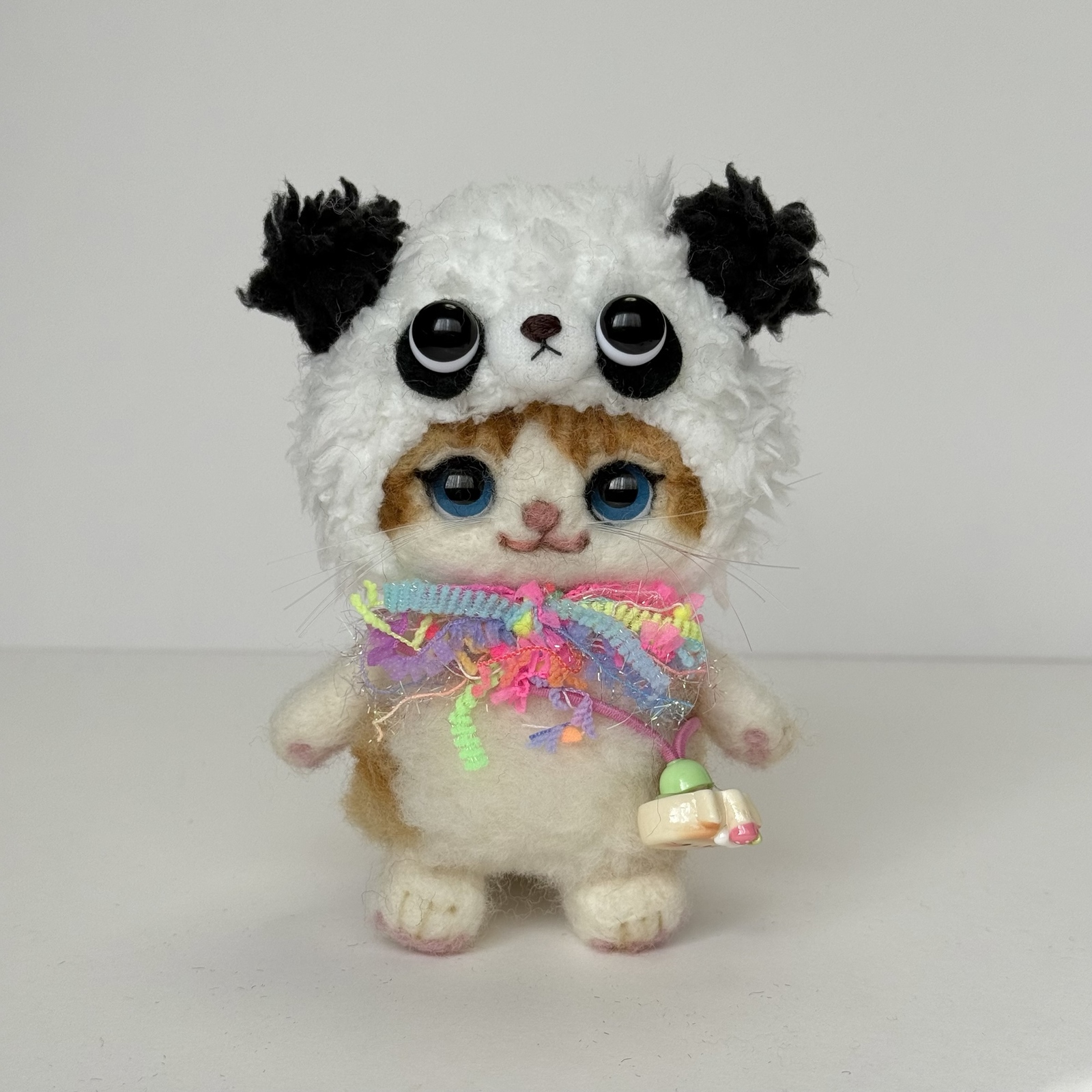 素直なパンダさん ぬいぐるみ アーティストベア 海外作家様 ハンドメイド 置物 パンダさん(茶白) - CHATA528'S GALLERY | minne byGMOペパボ 国内最大