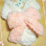 ふわふわネックウォーマー＜白×桃色リボン＞
