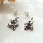 葉っぱと実のsilverピアス