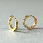 【ゴールド】ダイヤカット つけっぱなしOK 金属アレルギー対応 カット入り フープピアス シルバー925 sv925 ワンタッチ キャッチレス ミニマル オフィス 錆びないピアス 韓国 輪っかピアス