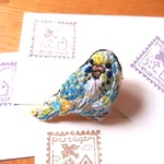 ■こた様オーダー■刺繍インコのブローチ