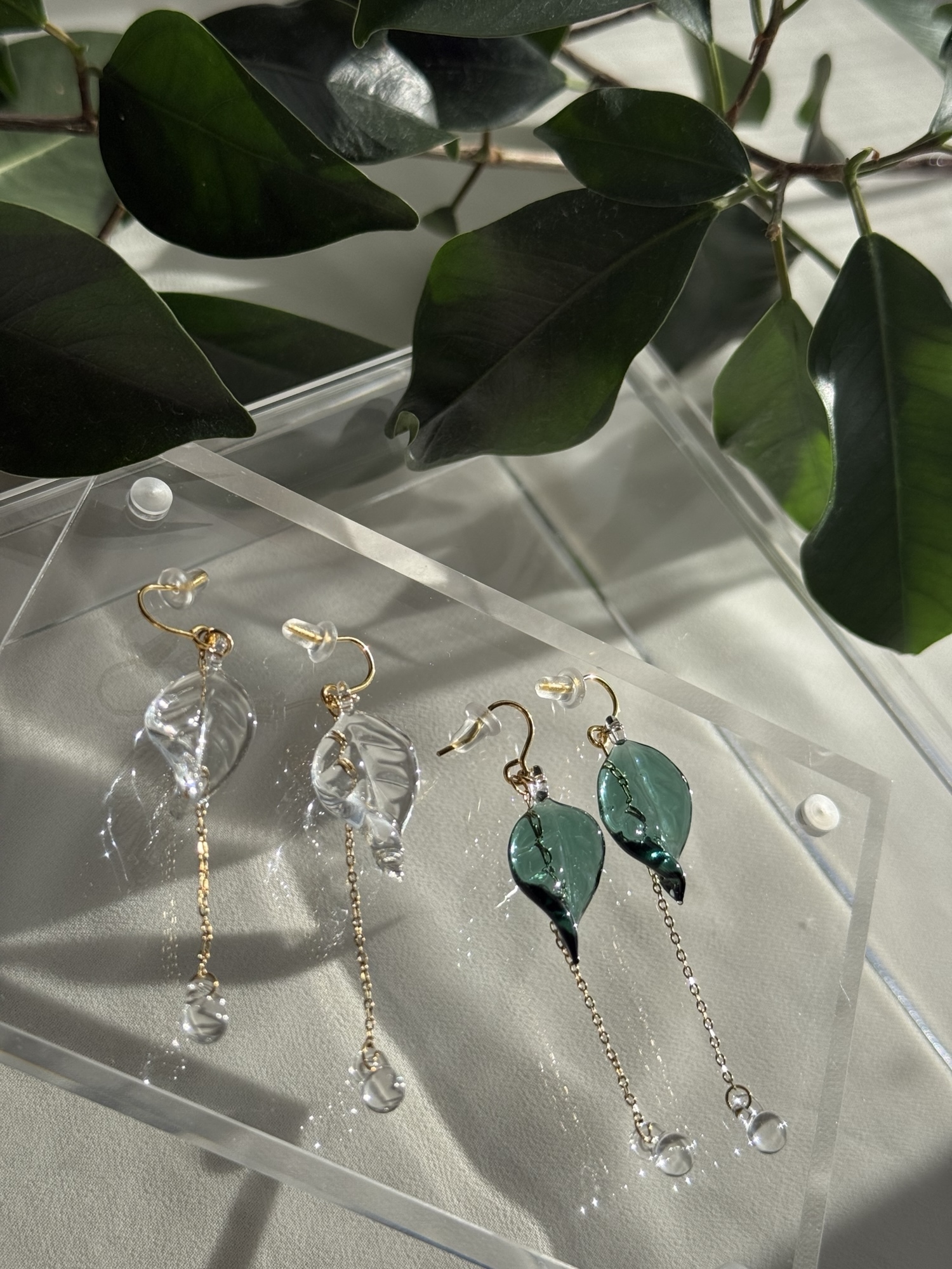 leaf drop(ピアス・イヤリング) ガラス - rikoglass | minne byGMO