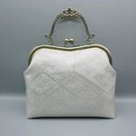 「snowfairy010 さん専用」佐賀錦　ホワイトゴールド箔　パーティーバッグ　絹　豪華刺繍　着物帯リメイク 　がま口バッグ　