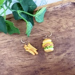 ハンバーガーとポテトのピアスorイヤリング
