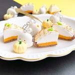 【送料込】パンプキンメレンゲタルトとおばけマシュマロのボールチェーン
