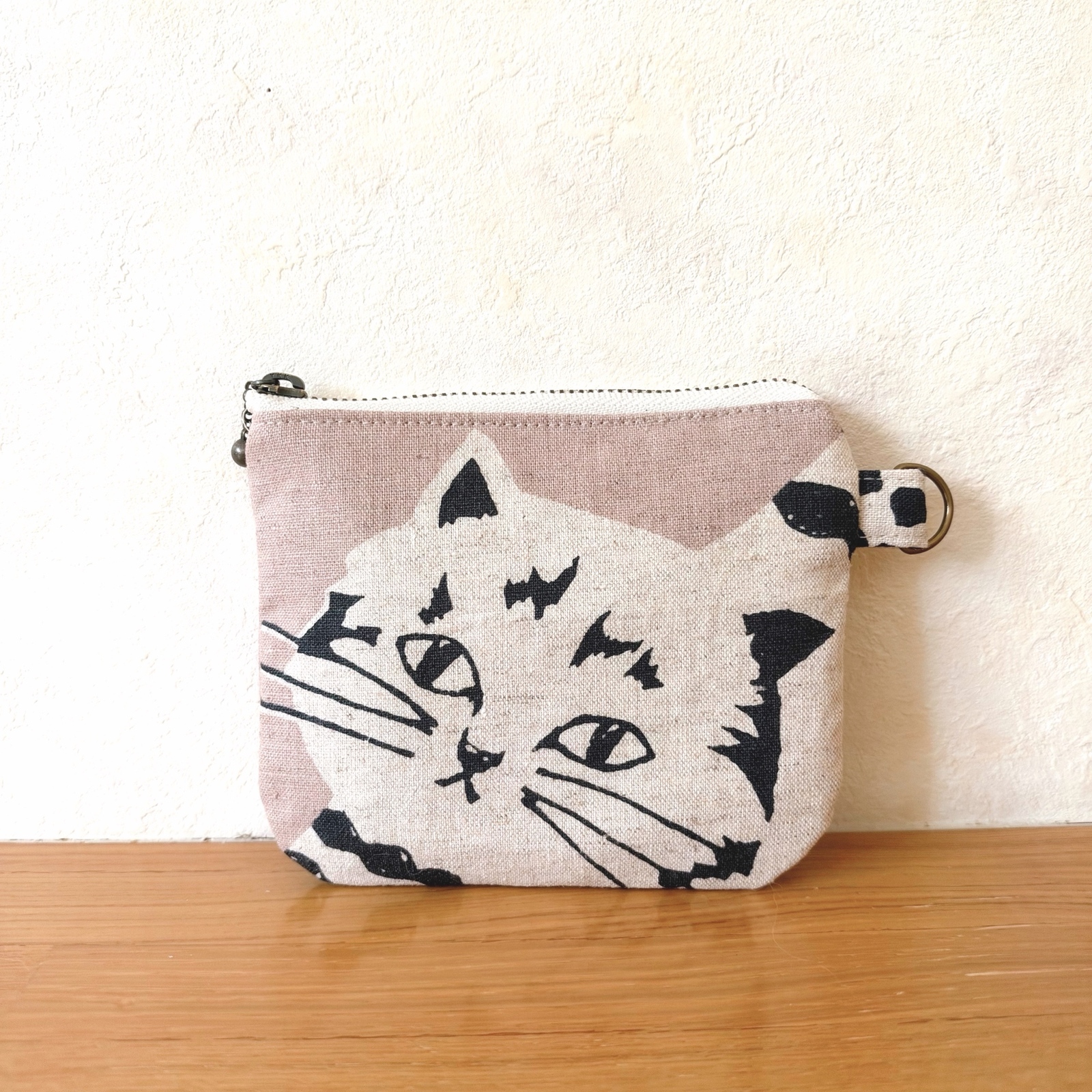 猫柄のミニフラットポーチ（12㎝ファスナー）小銭入れ・小物入れ