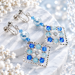 スワロフスキービーズ　スクエアのイヤリング・ピアス（アクア）／ブルー　水色／サファイア　アクアマリン／ビーズ編み／ジルコニア／シルバー／母の日　敬老の日