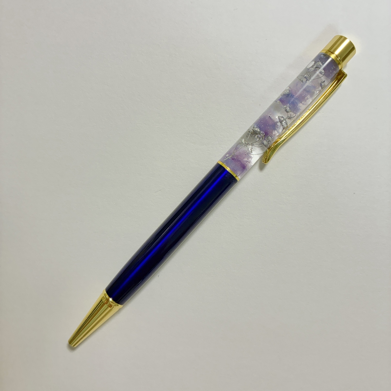 かすみ草のハーバリウムボールペン - ハルちゃんのペン工房 | minne