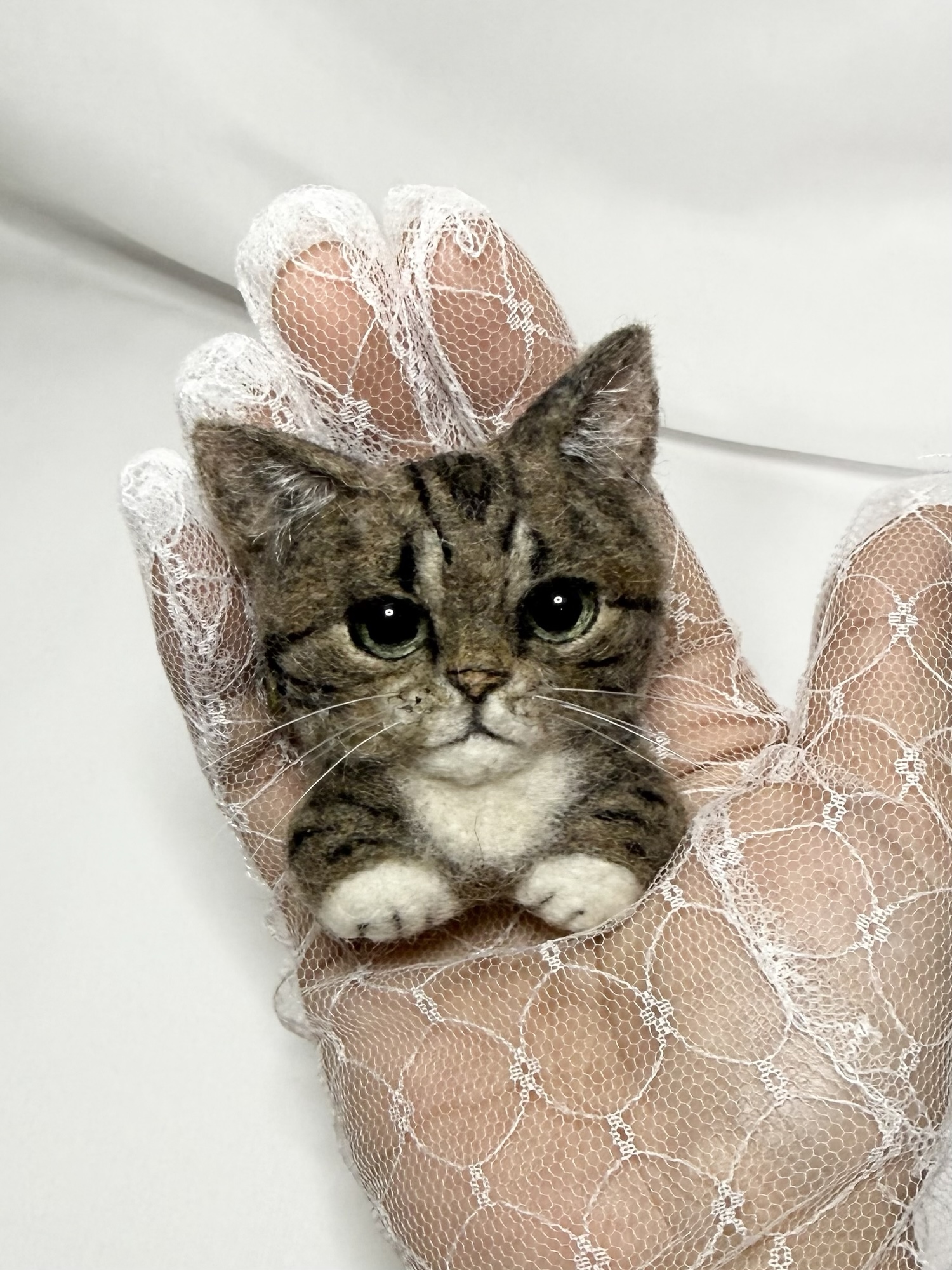 羊毛フェルト 猫 キジトラ ブローチ 在庫あり - miaの羊毛フェルト屋