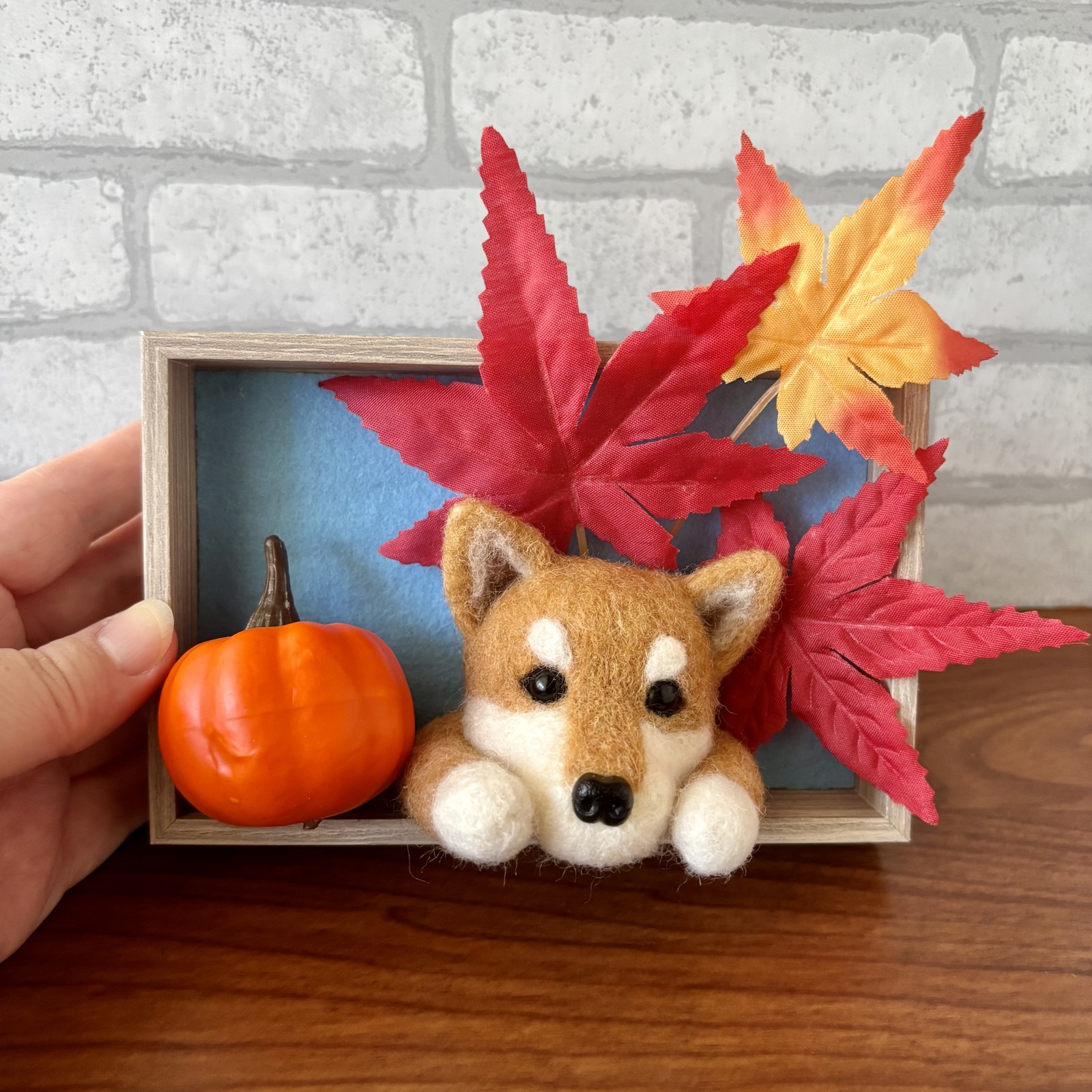 柴犬ちゃんの秋 羊毛フェルト - YUM-AKUBI'S GALLERY | minne byGMO