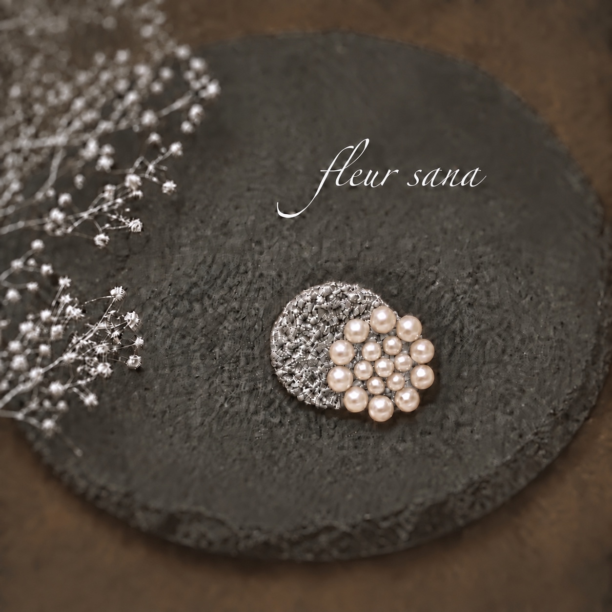 sparkling crochet 輝くクロッシェとパールのブローチ 〈round〉silver