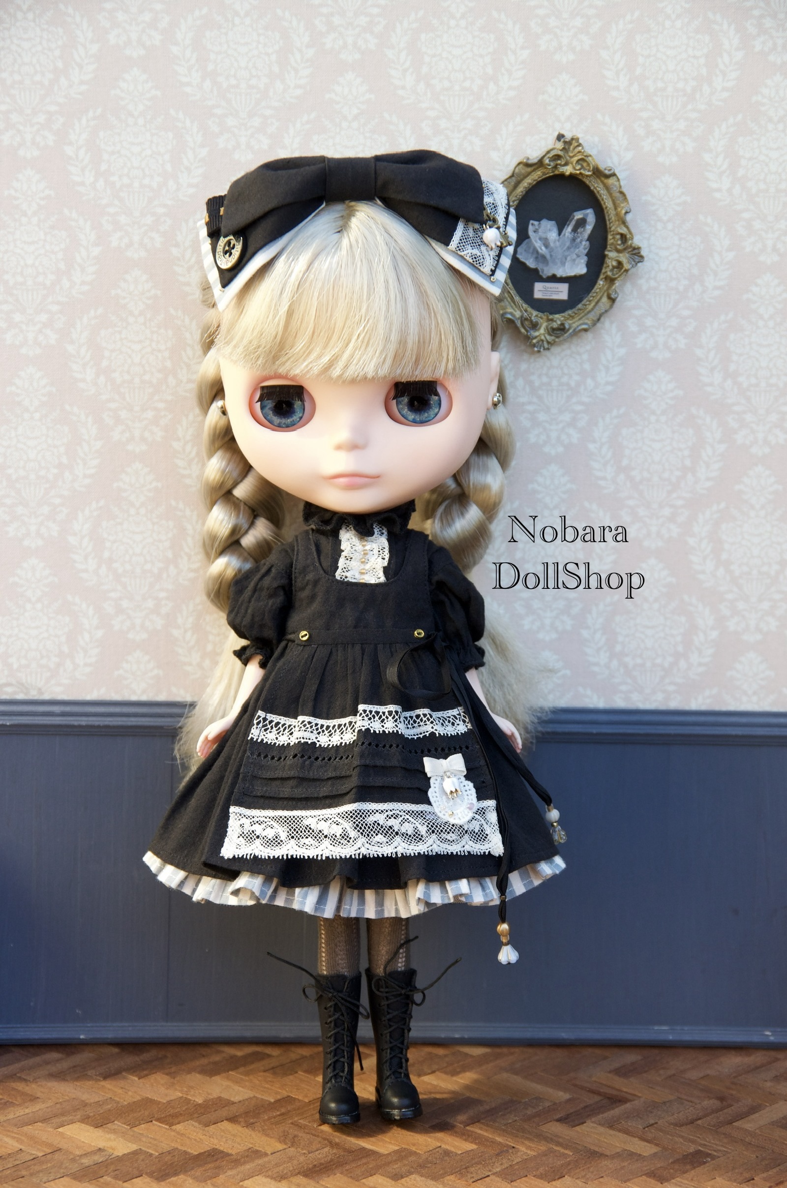 スズランのワンピースセット 黒 ブライスサイズ - NobaraDollShop