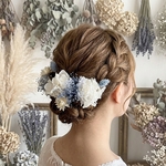 ウエディング　ホワイト×ポイントブルー　ヘアアクセサリー　結婚式　髪飾り　ドライフラワー　白無垢　打ち掛け　成人式　振袖　袴　青