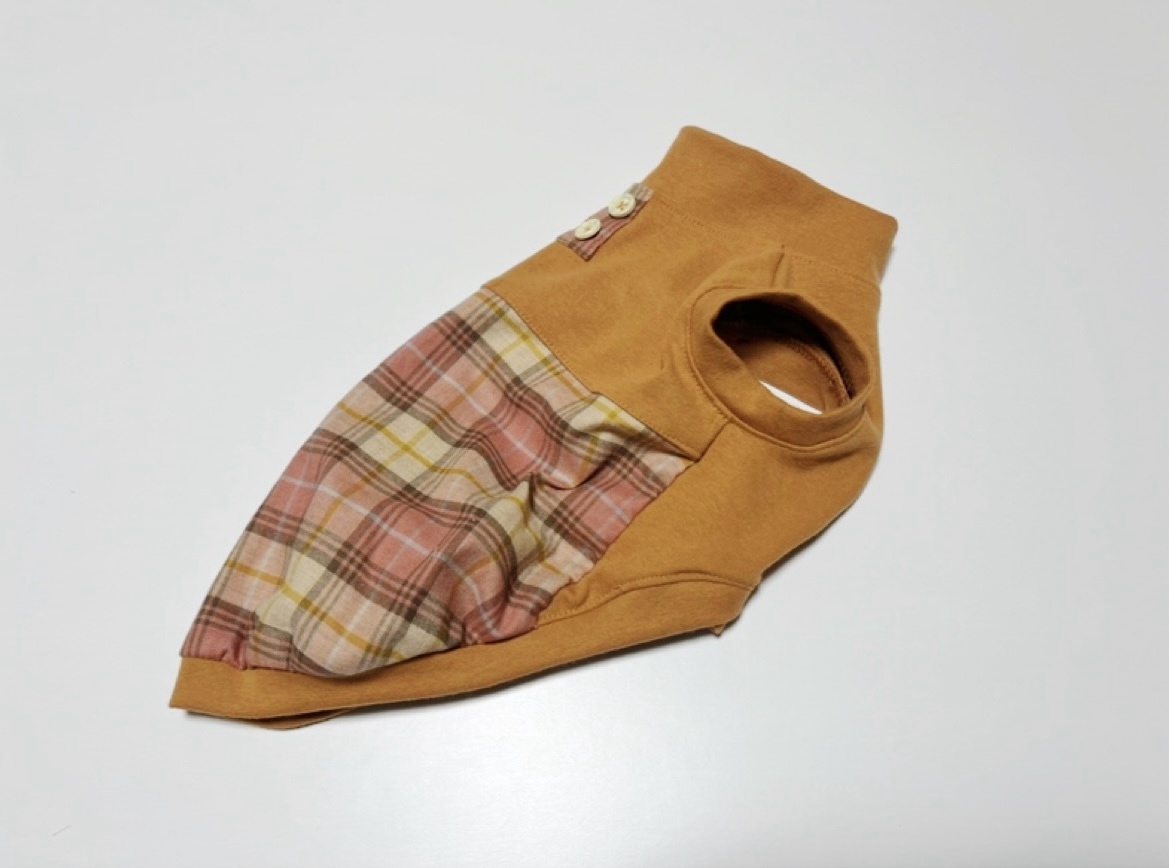 犬服『🍂秋カラー 起毛タータンチェック 吊りスカート風ワンピース