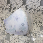 立体マスク  雪の結晶柄  ～ Ｗ
