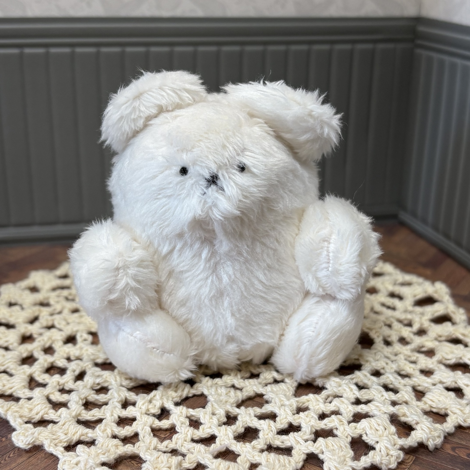 おまめくまちゃん いちごみるく ぬいぐるみ - おまめくまちゃん の お