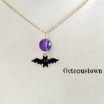 .☆ハロウィン☆* 愛の守護石 アメジストとパタパタこうもりのネックレス（ライトゴールド）
