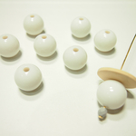 再入荷 ホワイトアクリルビーズ16㎜6個