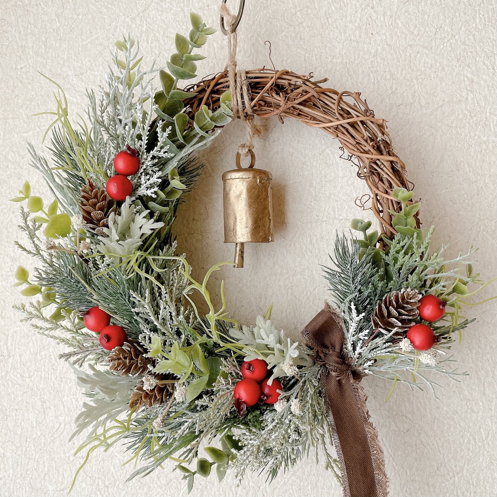 【お値下げ】クリスマスリース✨ベル付き✨フラワーリース大✨造花 造花 アートフラワー クリスマス リース ベル - riisi_dry flower