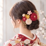 成人式　髪飾り　凛とした美しさ　えんじ色×アイボリー  |  つまみ細工　振袖　赤　袴　和モダン 結婚式　ウェディング　和装ヘア　色打掛