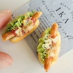 サルサチーズホットドッグ