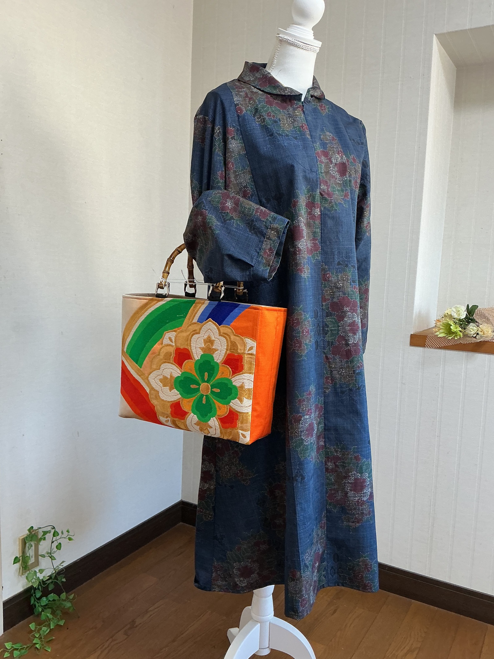 大島紬トートバッグ・形崩れしにくい・シンプルで使いやすい・洋服でも