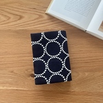 new！　mina  perhonen tambourine ブックカバー　タンバリン　ミナペルホネン の 刺繍生地　文庫本　A6 ネイビー