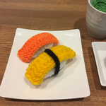 玉子、サーモンセット ストラップ付き編みぐるみ