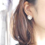 コットンパールのシンプルピアス
