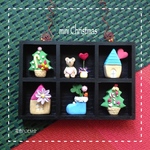 🌲再販【送料無料】粘土の花🌼クリスマス＊木箱のちっちゃな仲間たち♪壁掛けCクマ❄