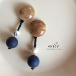 〈German vintage〉マーブルオペークカボション×ダークネイビー ピアス  