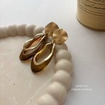 👑ロングセラー作品👑マーブルフープ×ダブルリング ピアス イヤリング  ゴールド カジュアル /樹脂ピアス/ノンホールピアス ギフト 初夏に♡