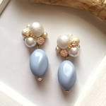 パール×アイスブルーのピアス/イヤリング