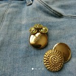 アシンメトリー アンティークボタンピアス