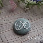 北欧風ちょうちょ刺繍ブローチ・c