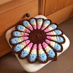 レトロでカラフルなお花円座　   pwlb