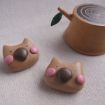 ぷっくりほっぺのウォンバットブローチ