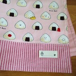４０×３０おにぎりのランチョンマット（ピンク）　