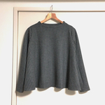 再♡プチボトルネック♡フレアトップス