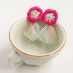 motherleaf様専用　お花刺繍のピアス　ピンク