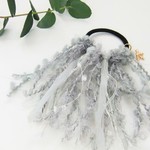 雪の結晶チャーム付△▼△冬フリンジのヘアゴム△▼△＜LIGHT GREY＞