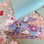 🐇淡い緑色 金彩熨斗模様 正絹 丹後ちりめん No.27-11 【165cm×18cm】振袖仮絵羽の解き おくみ部分 和布 生地 はぎれ リメイク素材 silk100%