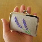 手刺繍のがま口ニードルブック〈ラベンダー〉