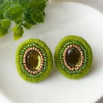 再販しました。♡まんまるいビーズ刺繍イヤリング3（カーキ）