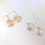 スターダスト　ラウンドプレート揺れるフックピアス　シルバーピアス ゴールドピアス ノンホールピアス