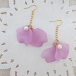 ゆらり*花びらピアス*