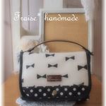 ラミネート＊たっぷり入る母子手帳＆通帳ケース＊モノトーン＆リボン