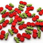 小さなサクランボ刺繍ワッペン【レッド】10個