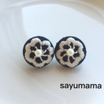 再販☆刺繍☆くるみボタンのピアス
